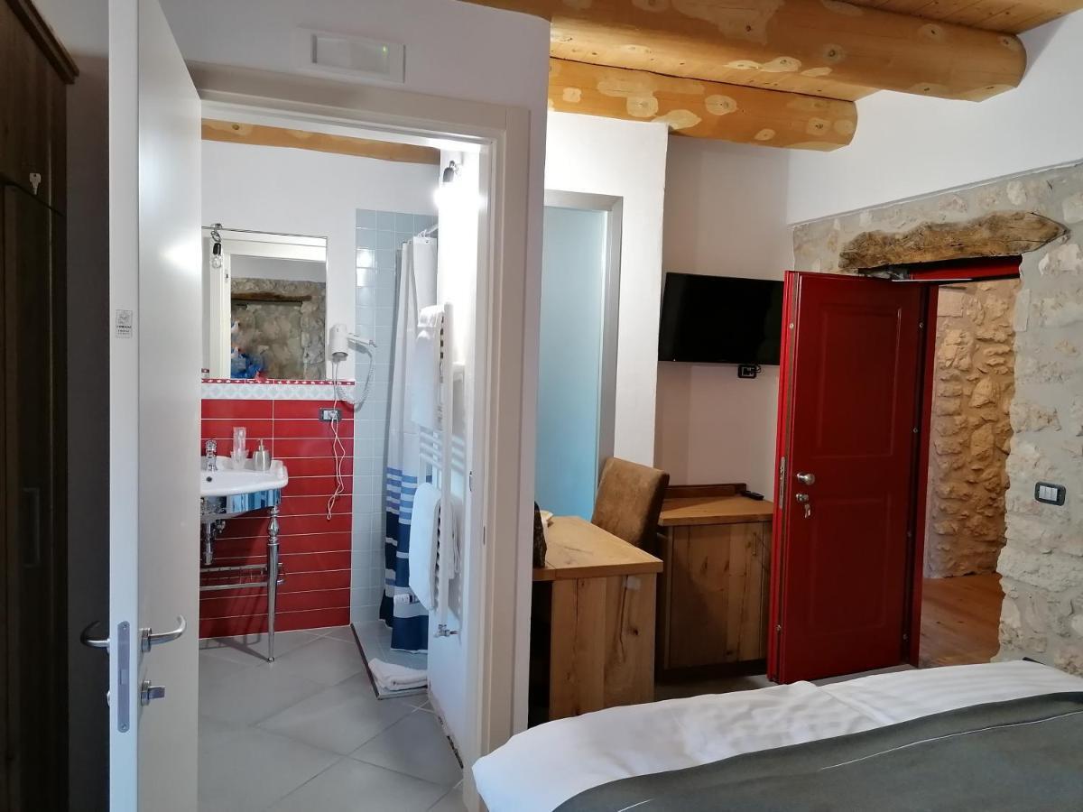 Come Prima Ausonia Buitenkant foto